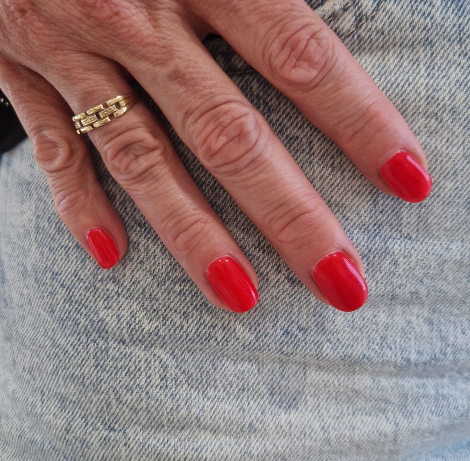 Klassiek rode nagels